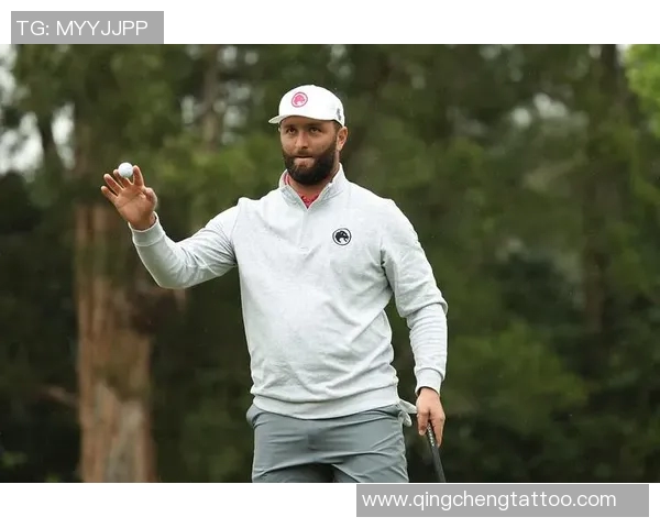 足球场上的传奇霸主：那些令人瞩目的足球明星名字解析与背后故事