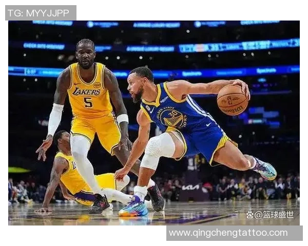 通过手势识别揭晓足球明星身份的趣味游戏挑战