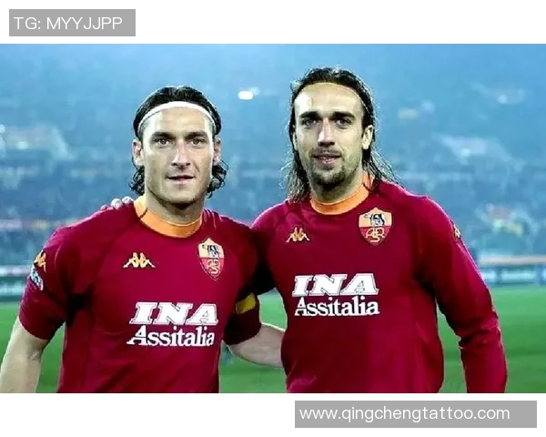 探寻足球场上的传奇人物哪位明星穿着41号球衣引人瞩目