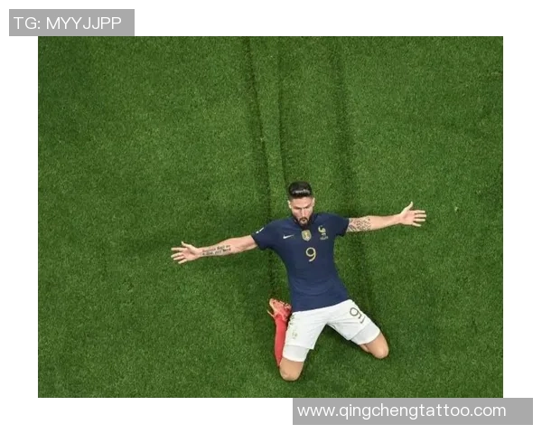 足球明星惊现跪滑视频引发热议网友纷纷点赞评论不断 足球明星惊现跪滑视频引发热议网友纷纷点赞评论不断